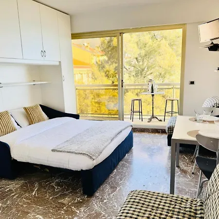 Apartman Berkeley, Studio, Terrasse, Vue Mer, Parking, Clim Menton